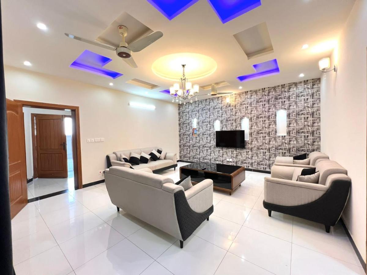 Luxury Apartment Rentals Islamabad Exterior foto