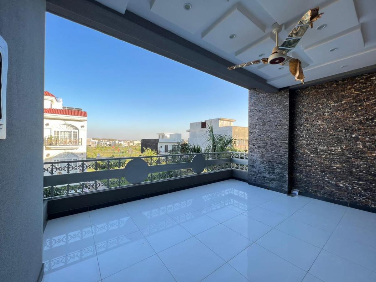 Luxury Apartment Rentals Islamabad Exterior foto