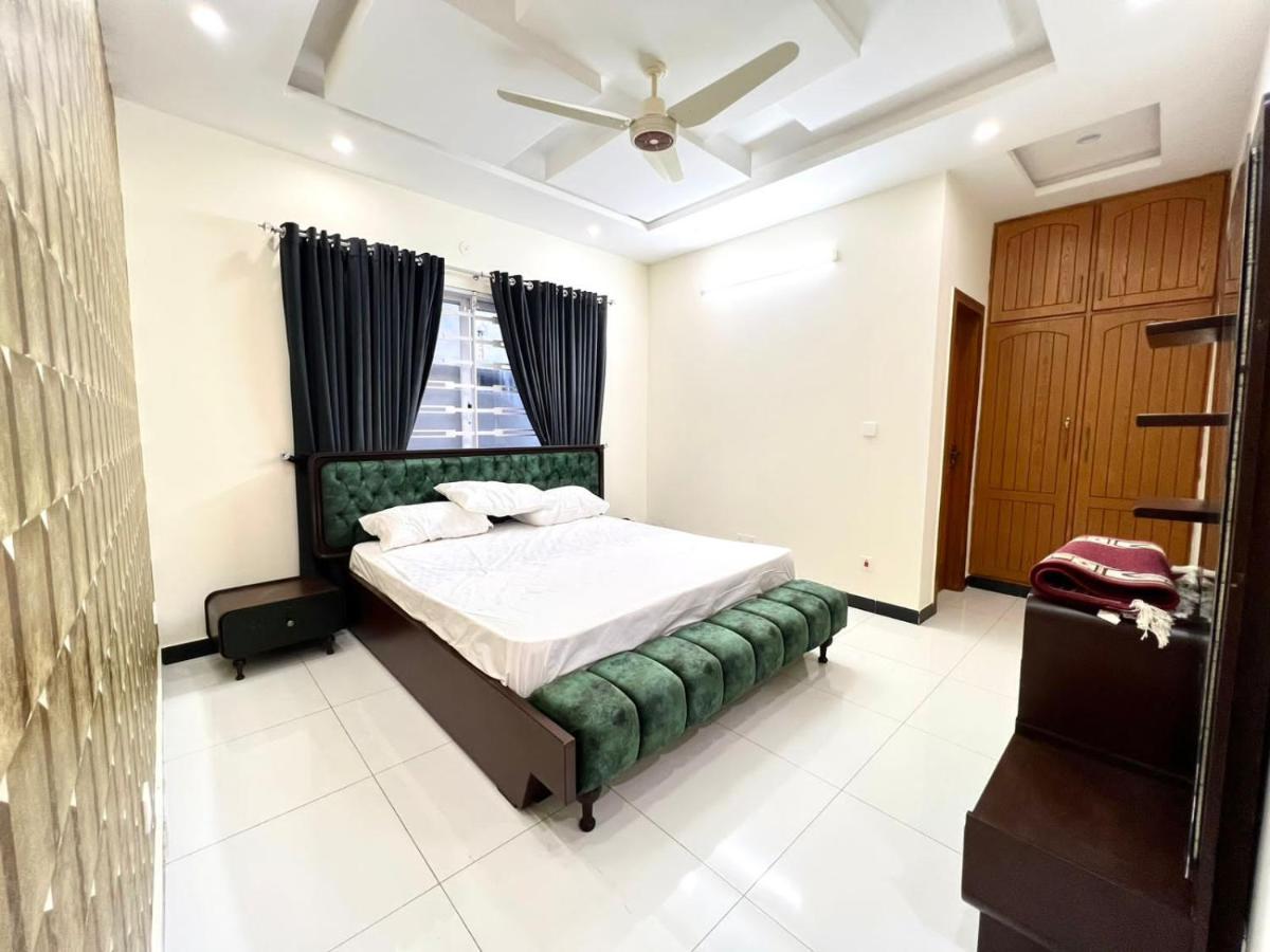 Luxury Apartment Rentals Islamabad Exterior foto