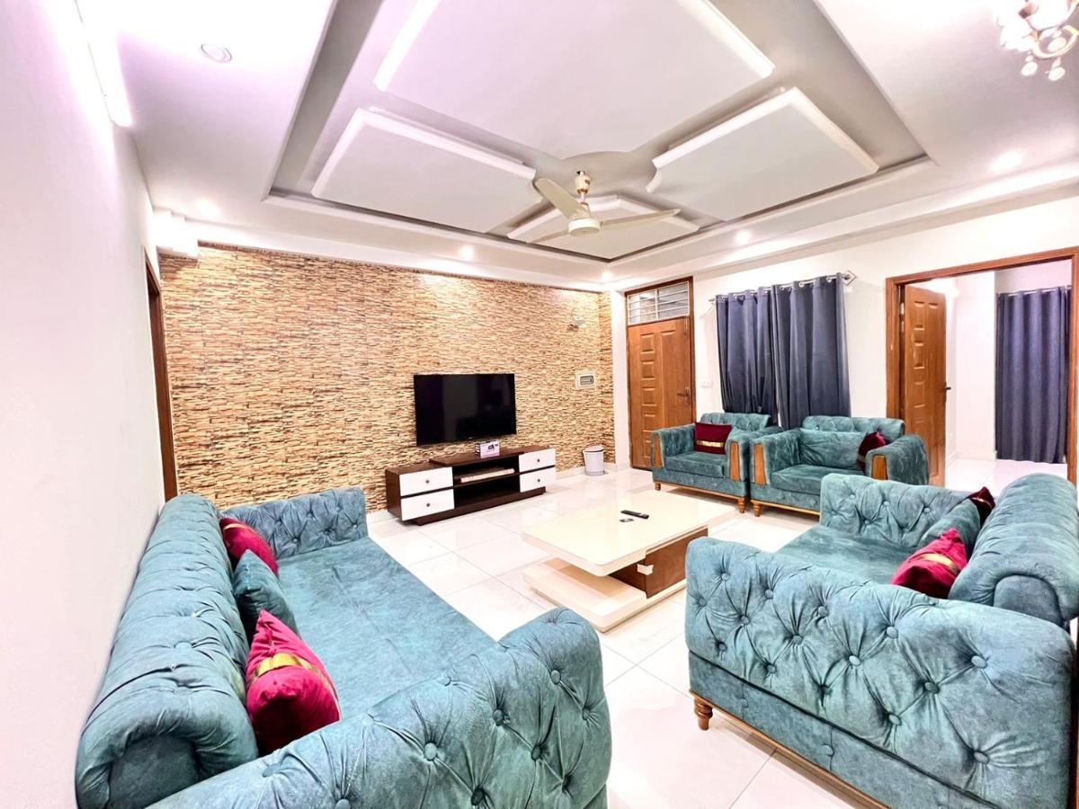 Luxury Apartment Rentals Islamabad Exterior foto